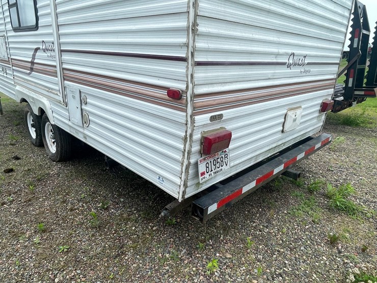 #4931-•-2001-jayco-qwest-27'-fifth-wheel-camper-(has-wi-title)-image-23
