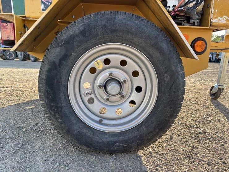 2019-vermeer-bc700xl-image-16