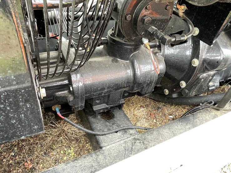 #4907-•-1994-ingersoll-rand-diesel-air-compressor-image-14