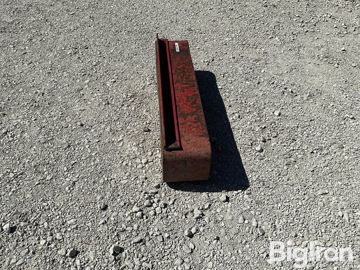 international-harvester-front-weight-bracket-image-4