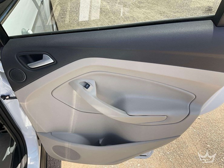 2016-ford-escape-image-23