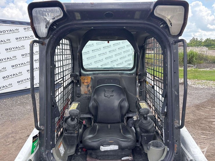 2021-bobcat-t450-image-11