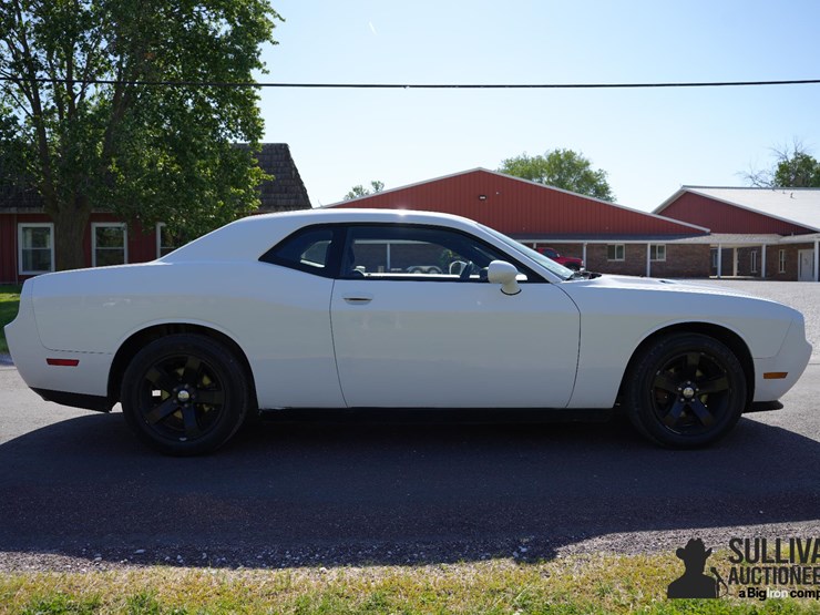 run-#59---2011-dodge-challenger-coupe-image-4