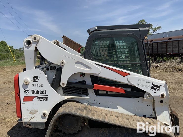 2019-bobcat-t770-image-17