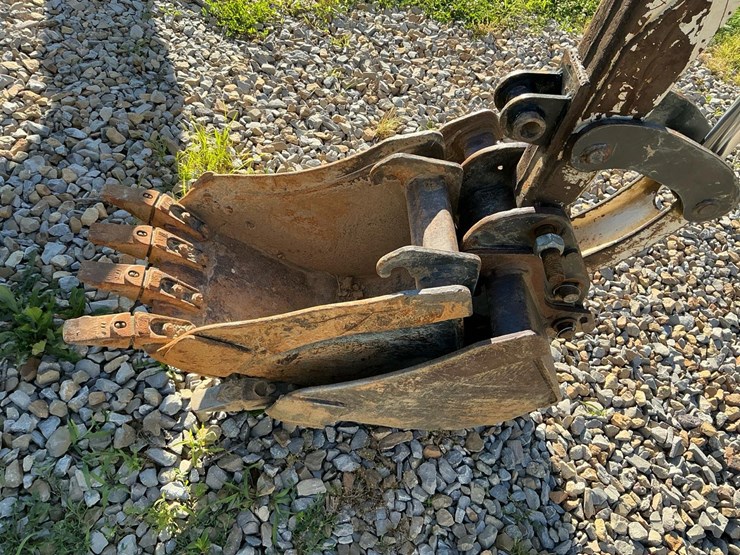 2003-bobcat-334d-image-37