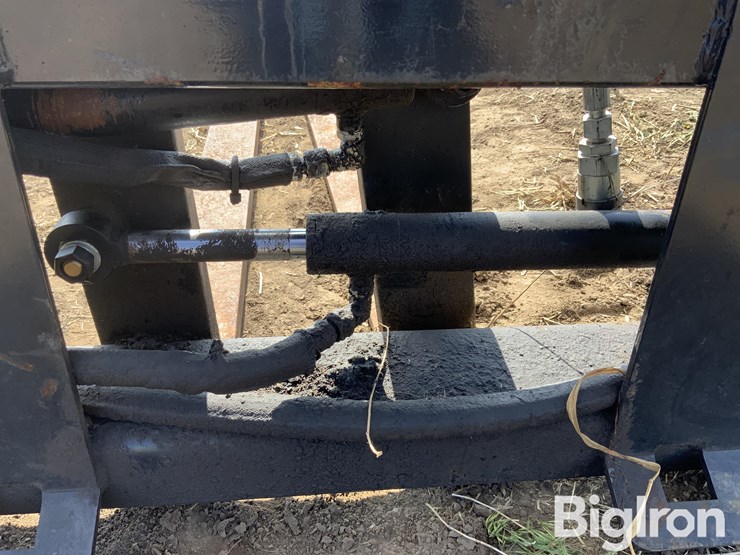 2023-wolverine-pfa-11-3300g-hydraulic-fork-attachment-image-12