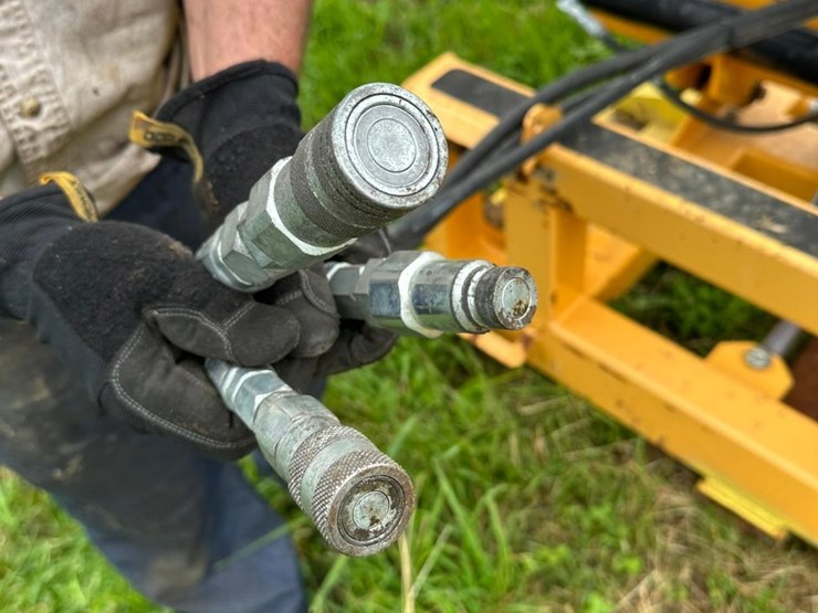 #104-•-2022-rhino-solar-pro-pile-driver-image-12