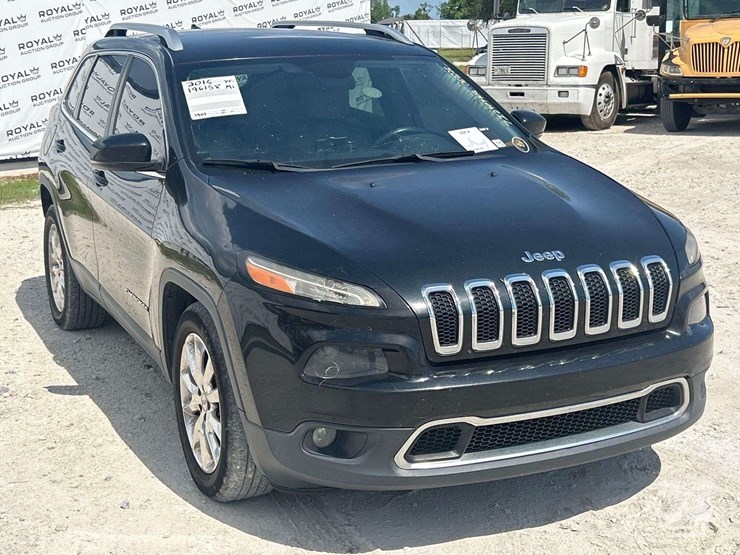 2015-jeep-cherokee-image-4