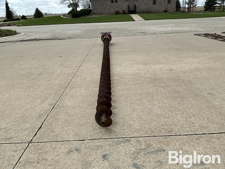 hutchinson-auger-image-6