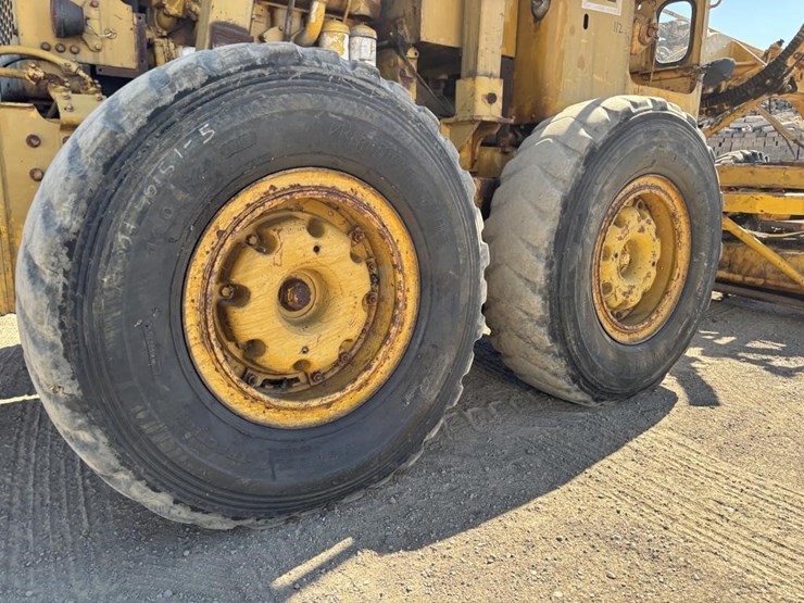 caterpillar-14e-image-39