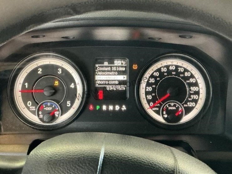2014-dodge-2500-image-17