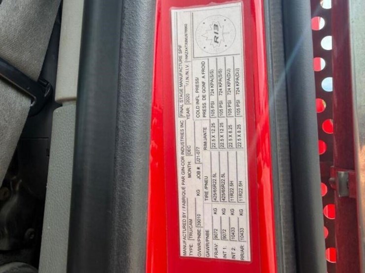 2021-kenworth-t880-image-18