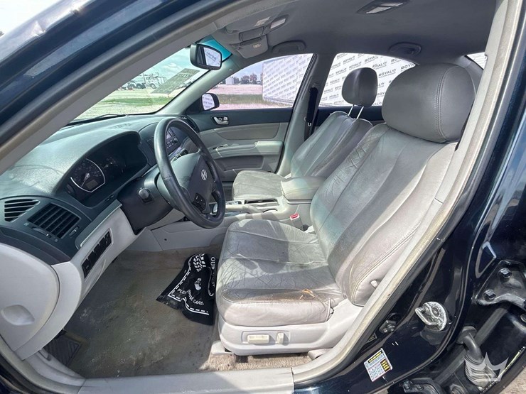 2008-hyundai-sonata-sedan-image-12