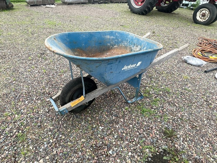 #4941-•-jackson-wheelbarrow-image-1