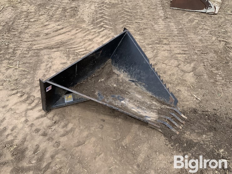 jmr-skid-steer-stump-removal-attachment-image-3