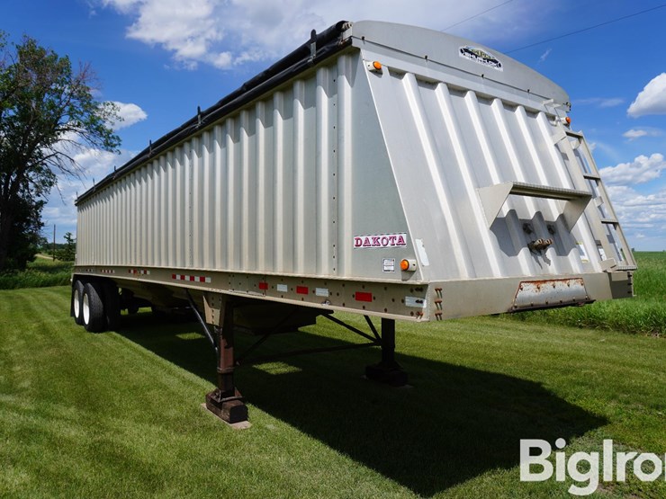 2006-dakota-38'x94"-t/a-grain-trailer-image-3