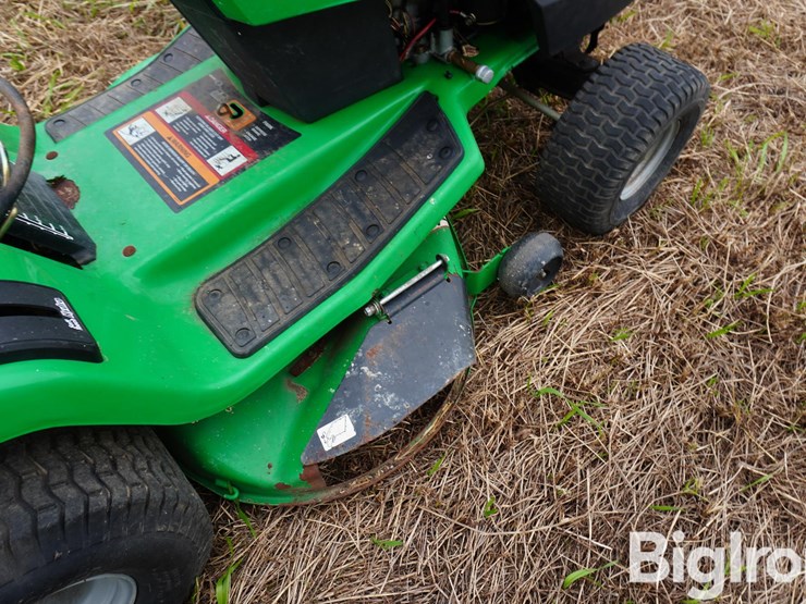 sabre-1742-lawn-mower-image-10