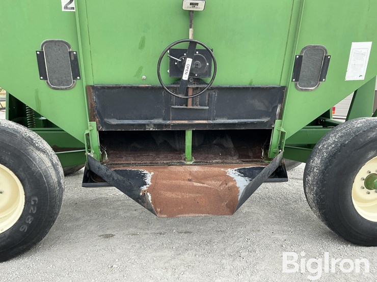 unverferth-brent-gt440-grain-wagon-image-18