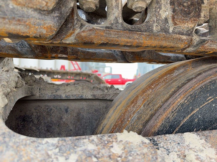 2014-caterpillar-336e-image-24