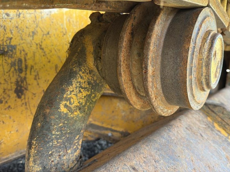 2012-john-deere-450-image-27