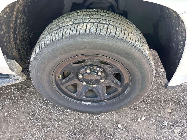 2019-chevrolet-tahoe-image-21