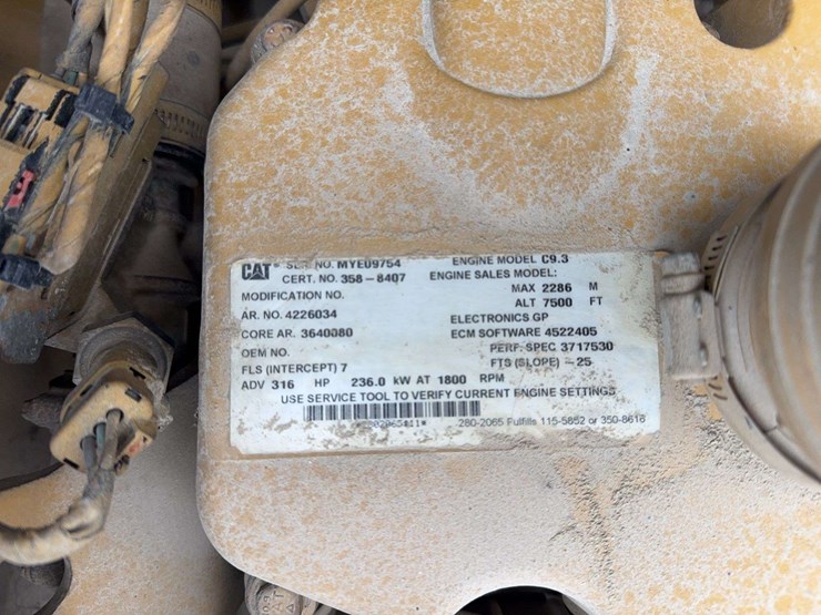 2014-caterpillar-336e-image-48