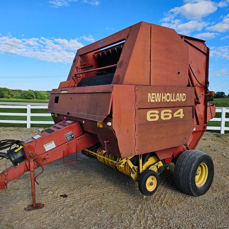 NEW HOLLAND 664