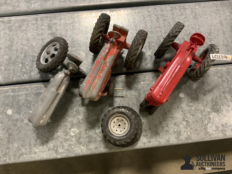 hubley-toy-tractors-and-parts-image-9