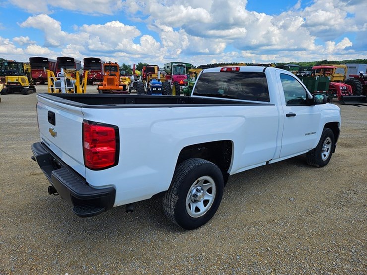 2018-chevrolet-2500-image-5