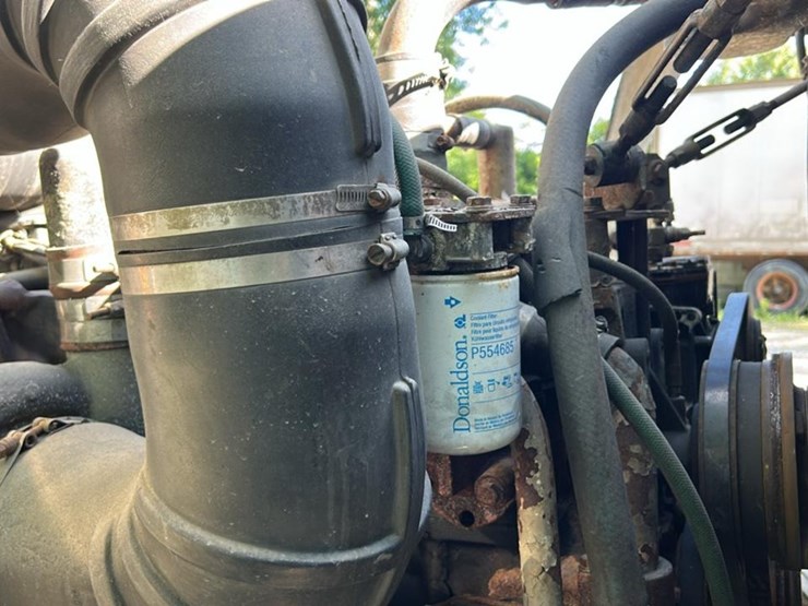 1979-peterbilt-359-image-67