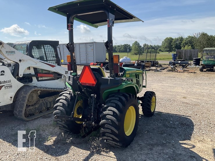 2027-john-deere-3025e-image-4