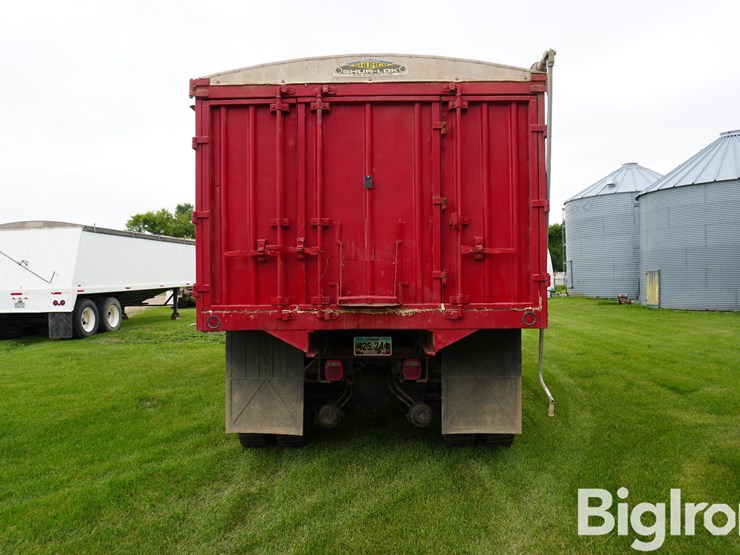 1994-freightliner-fl80-image-6
