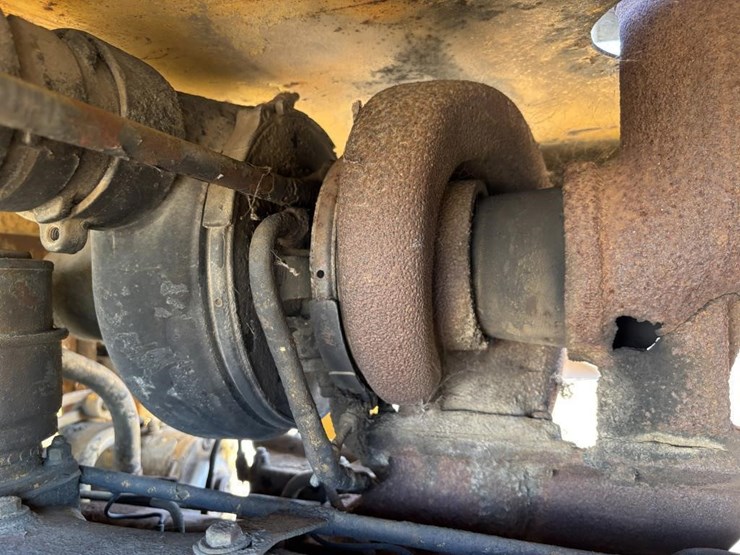 caterpillar-14e-image-75