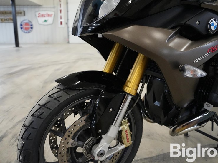 run-#12---2018-bmw-r1200-rs-sport-touring-motorcycle-image-12