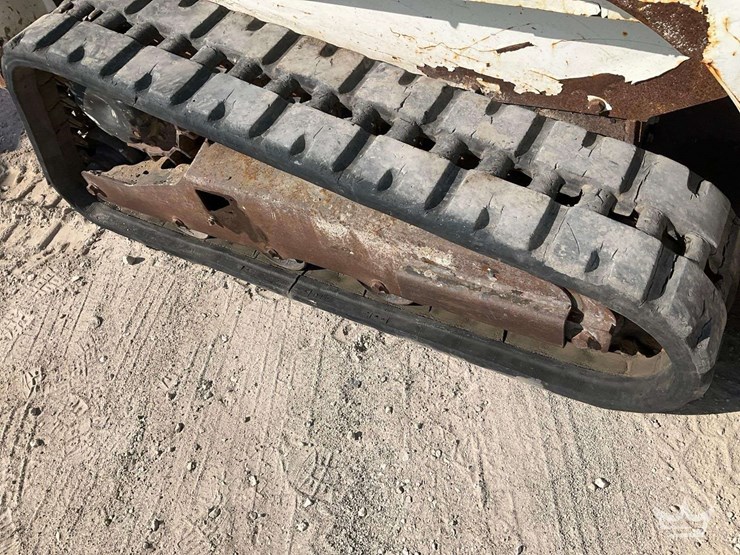 2020-bobcat-t450-image-16
