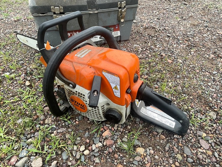 #4946-•-stihl-ms180-chainsaw-image-5