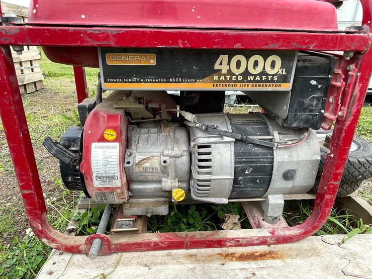 #4922-•-general-4000xl-gas-generator-image-7