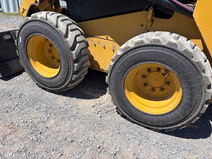 caterpillar-236d3-image-9