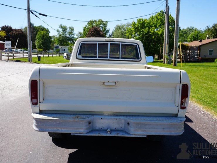 1975-ford-f250-image-6