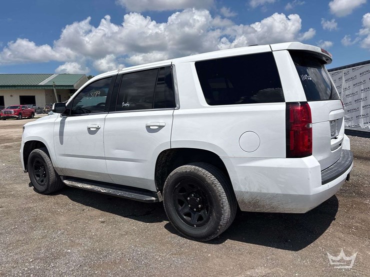 2019-chevrolet-tahoe-image-4