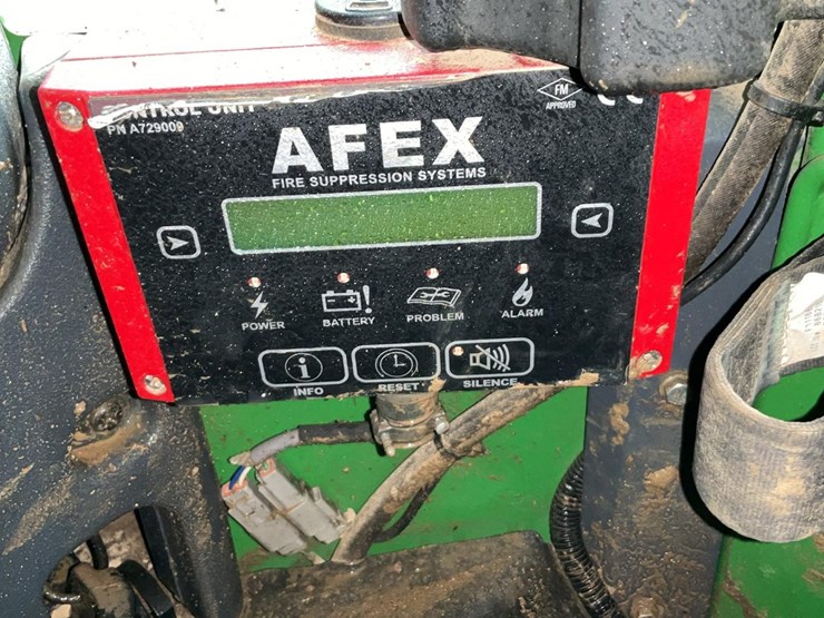 2015-deere-848h-image-53