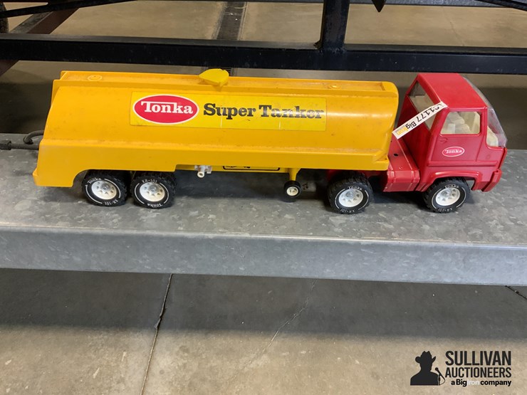 tonka-super-tanker-truck-and-trailer-image-4