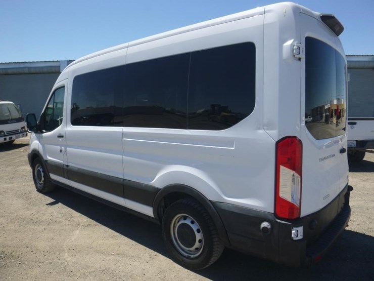 2019-ford-transit-image-4