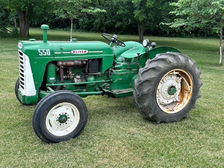 1963-oliver-550-image-24