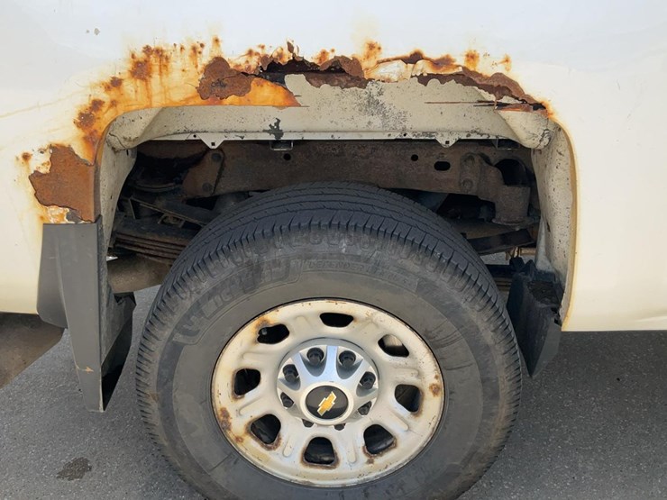 2015-chevrolet-3500-image-40