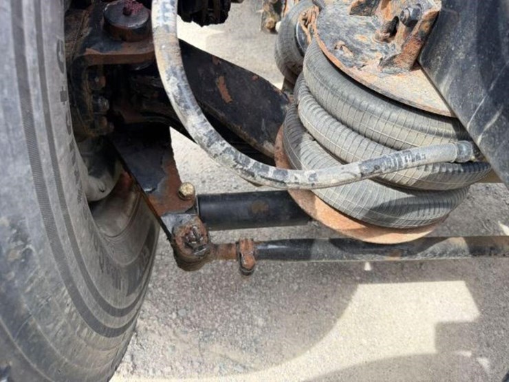 2021-kenworth-t880-image-57