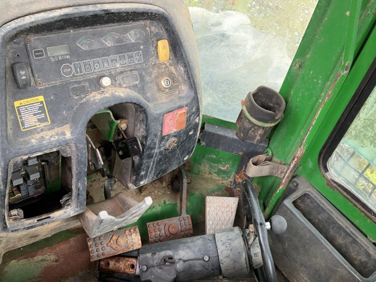 2008-deere-748g-iii-image-25
