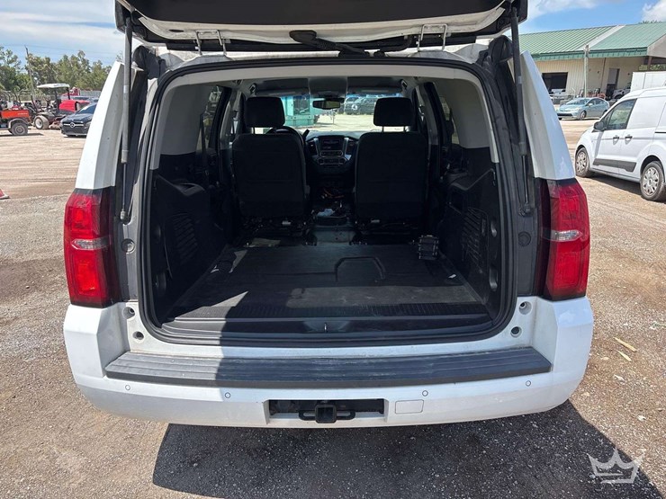 2019-chevrolet-tahoe-image-19