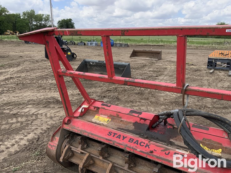 fecon-hydraulic-forehead-mulcher-skid-steer-attachment-image-18