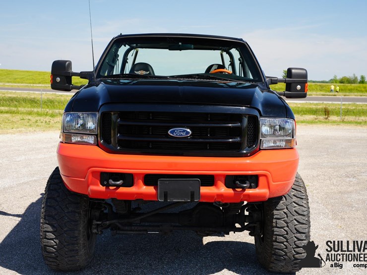 2000-ford-excursion-image-2